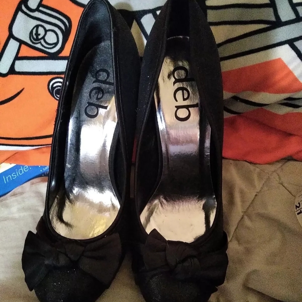 Deb Elegant Black Heels with Bow Accent Size 8 Y2k
